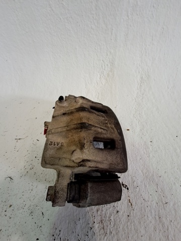 HYUNDAI 581103E100 Pinza de freno delantera izquierda  en stock Salamanca