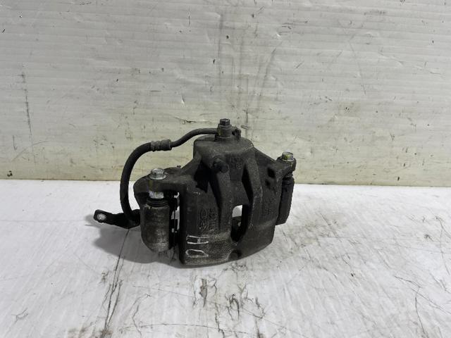 Pinza de freno, Eje delantero derecha 581302S700 HYUNDAI