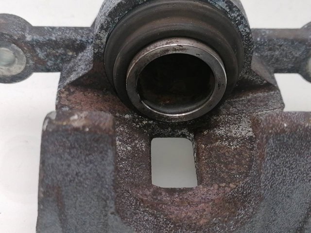 582101H300 HYUNDAI Pinza de freno trasera izquierda  en stock Córdoba
