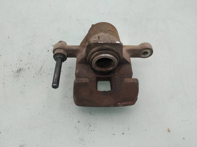 Pinza de freno trasera izquierda 583102EA10 HYUNDAI