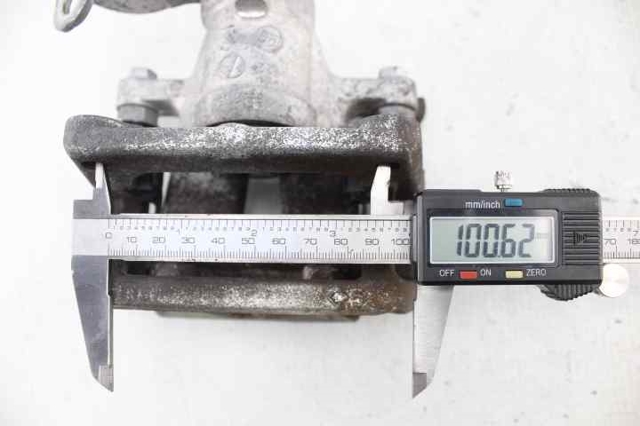 58400A2300 Pinza de freno trasera derecha  en stock Granada