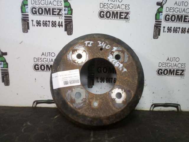 Tambor de freno trasero 5841122100 HYUNDAI