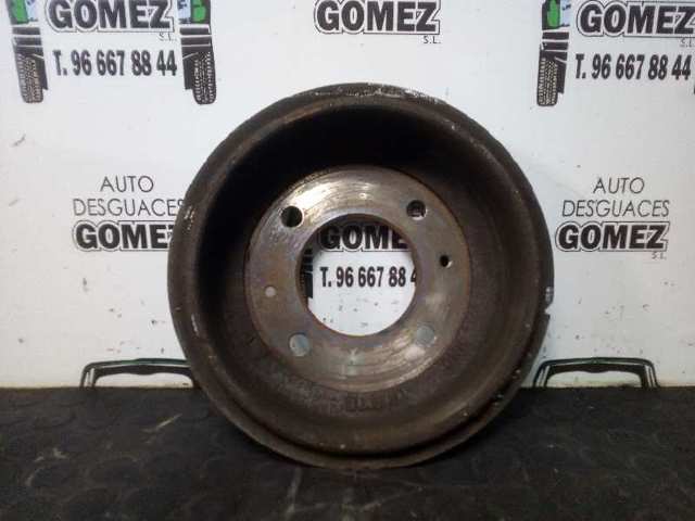 Tambor de freno trasero 5841122100 HYUNDAI