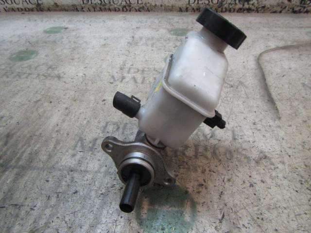585101H200 Cilindro maestro de frenos comprar Sevilla