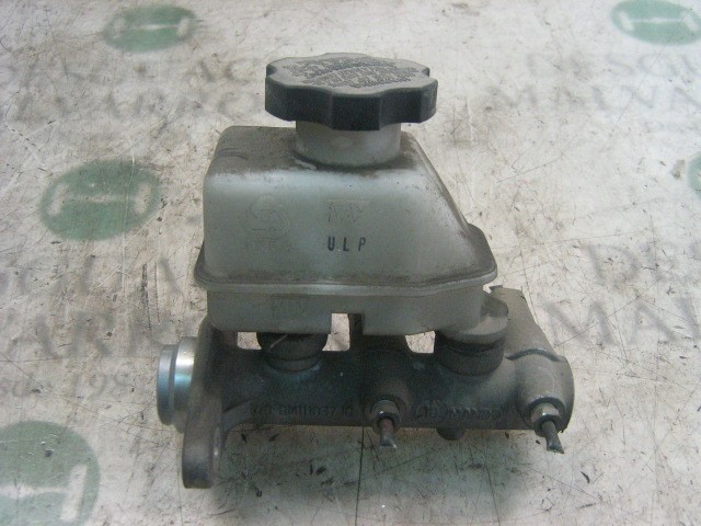 Cilindro principal de freno 5851025000 HYUNDAI