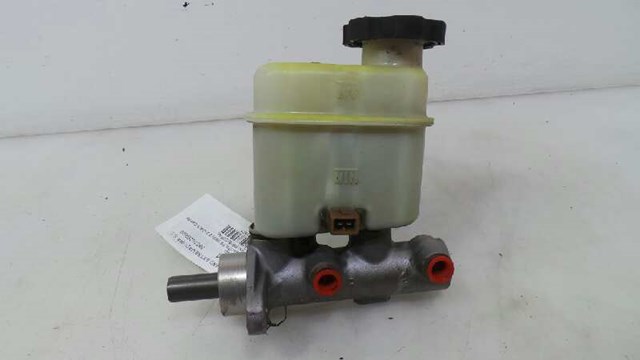 HYUNDAI 585102B800 Cilindro principal de freno  disponible Valladolid