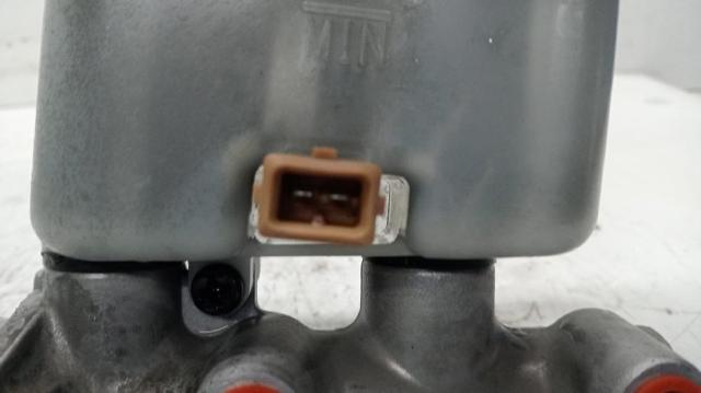 585102B800 HYUNDAI Cilindro principal de freno  disponible Ourense