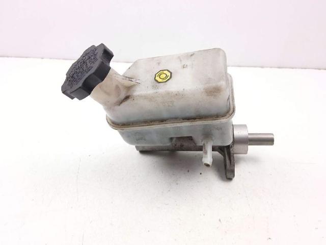 HYUNDAI 585102E100 Cilindro maestro de frenos  en stock Valencia