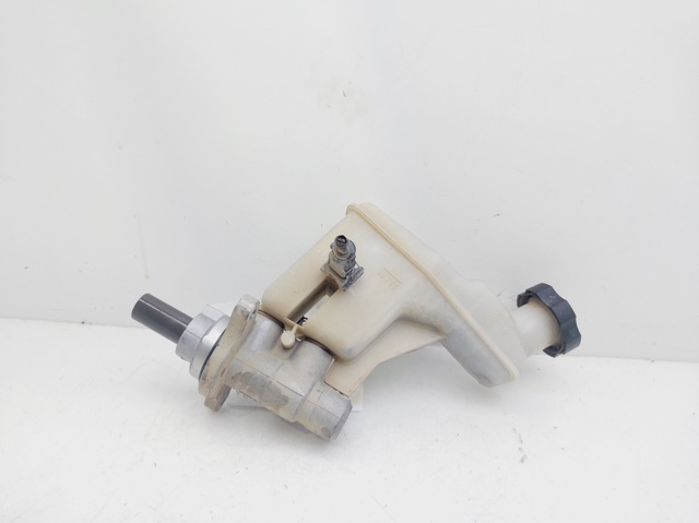 585102S101 HYUNDAI Cilindro principal de freno  comprar en Jaén