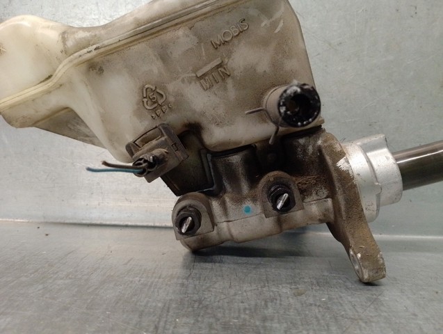 585103Z000 HYUNDAI Cilindro maestro de frenos  en stock Córdoba