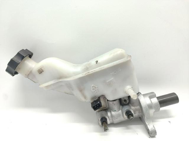 HYUNDAI 585103Z000 Cilindro maestro de frenos  en stock Valencia