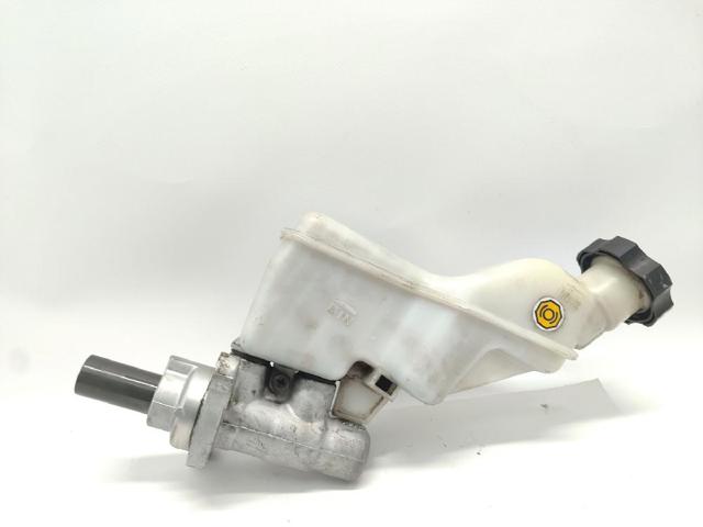 585103Z000 Cilindro maestro de frenos comprar Girona