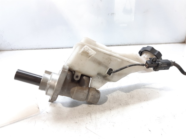 HYUNDAI 58510D7100 Cilindro maestro de frenos comprar Pamplona