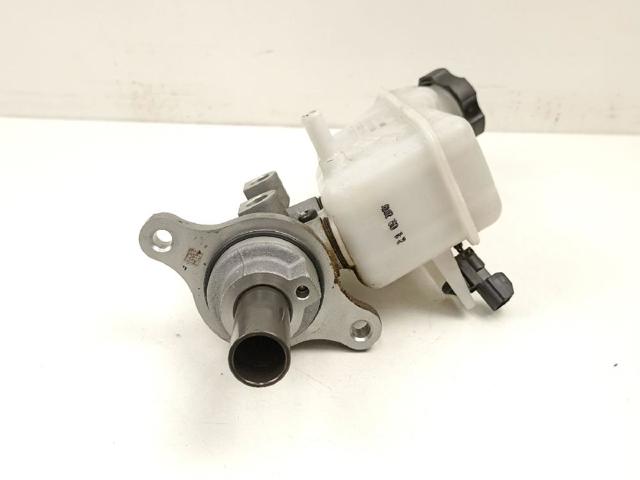 58510D7100 Cilindro maestro de frenos comprar Girona