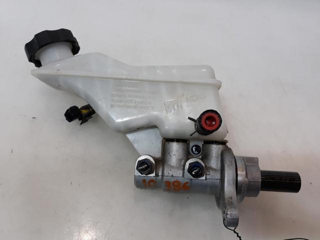 58510D7100 Cilindro maestro de frenos comprar Girona