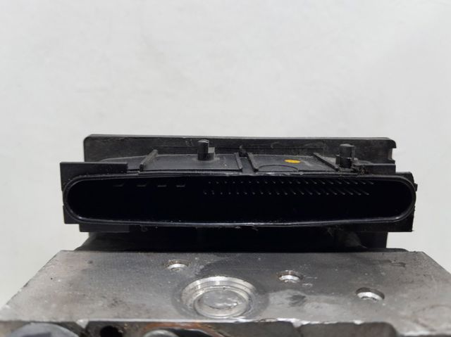 589102B850 Módulo hidráulico de ABS  disponible Utrera