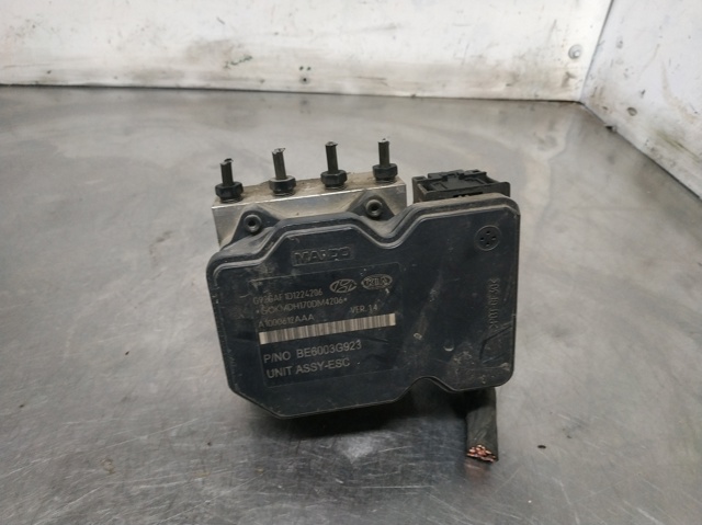 Unidad de control ABS hidráulico KIA Rio III (2011-2017)