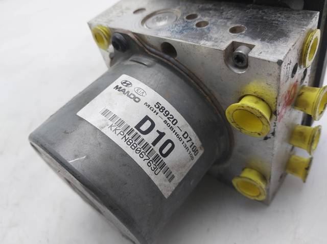 HYUNDAI 58920D7100 Módulo ABS  en stock Valencia