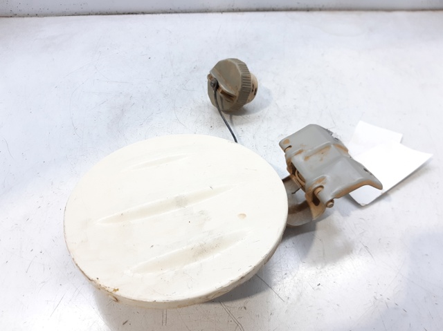 Tapa exterior de tanque combustible Mitsubishi L 200 (2005-2015)