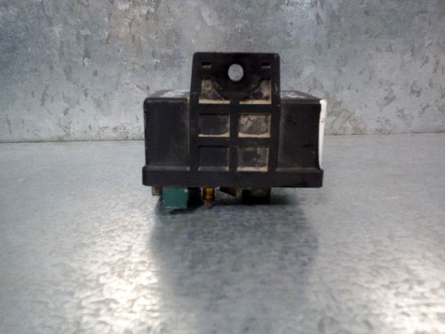 598138 Relé de los calentadores  en stock Sabadell