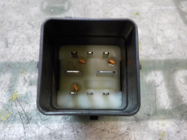 598140 Relé de bujía de precalentamiento  disponible Utrera