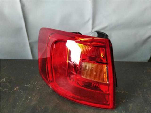 Piloto trasero exterior izquierdo 5C6945095E VAG