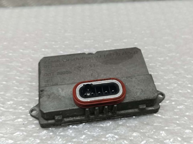 5DV00829000 Centralita, faros xenon comprar Girona