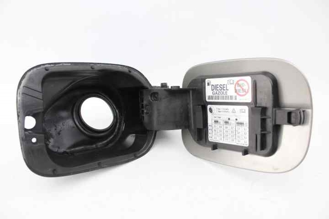 5E0809702B Tapa del depósito de combustible  disponible Málaga