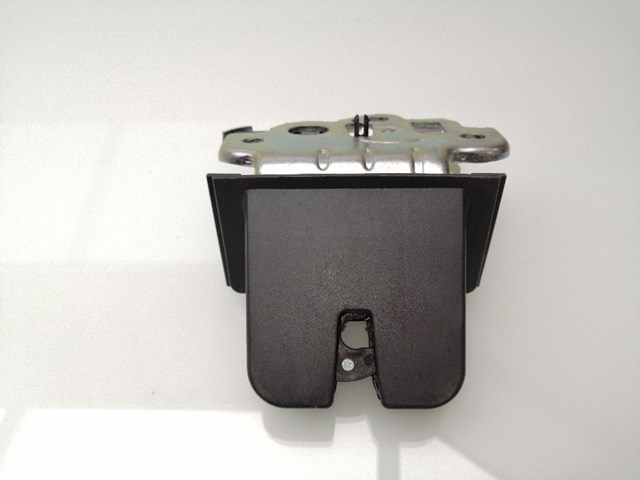 Cerradura maletero / porton para skoda rapid 1.4 tsi cax 5E0827505