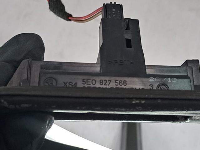 5E0827566 Botón de accionamiento del cierre de la tapa del maletero (puerta trasera 3/5)  en stock Sabadell