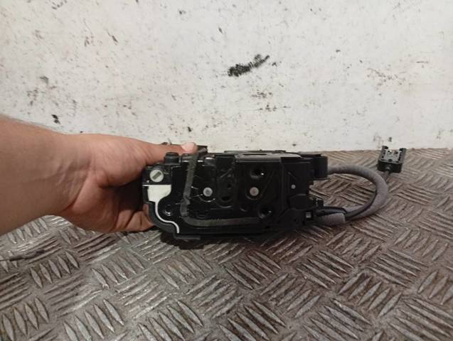 VAG 5E0839015 Cerradura de puerta trasera izquierda  en stock Valencia