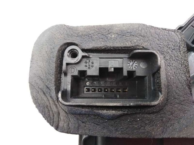 VAG 5E0839015A Cerradura de puerta trasera izquierda  en stock Terrassa