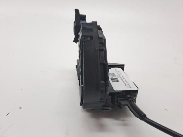 VAG 5E0839015A Cerradura de puerta trasera izquierda  en stock Terrassa