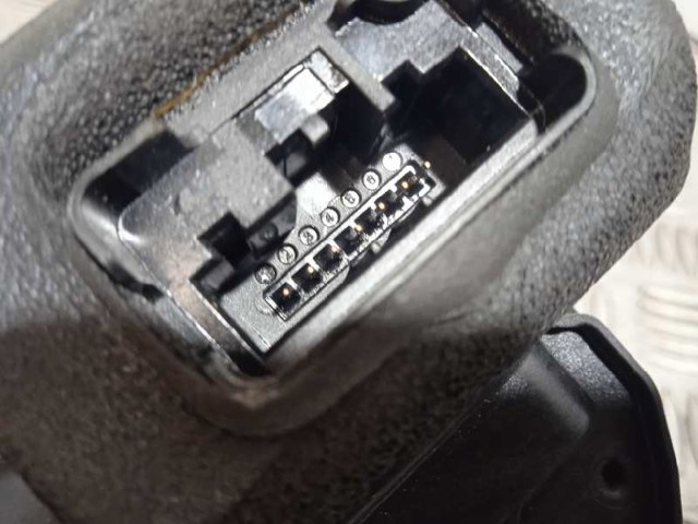 VAG 5E0839016A Cerradura de la puerta trasera derecha  comprar en Ponferrada