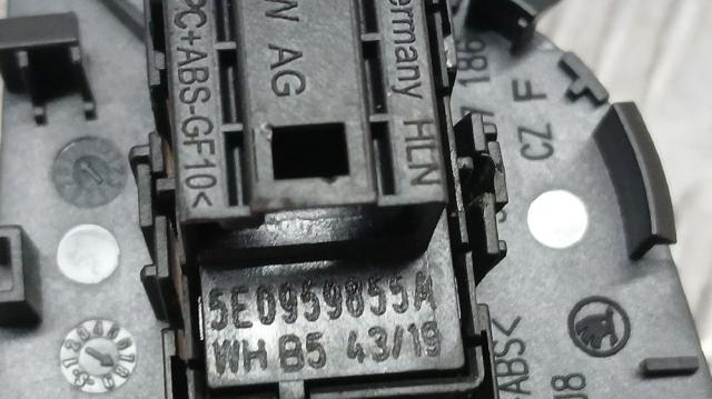 VAG 5E0959855A Botón de encendido del motor del elevalunas trasero  disponible Valladolid