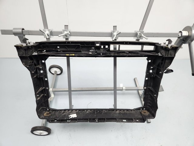 Soporte de radiador completo (panel de montaje para foco) 5E3805588A VAG