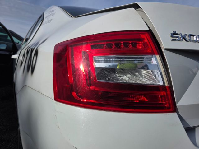 5E5945111 VAG Piloto trasero izquierdo  disponible Vigo