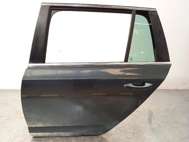 Puerta trasera izquierda 5E9833055C VAG/Skoda