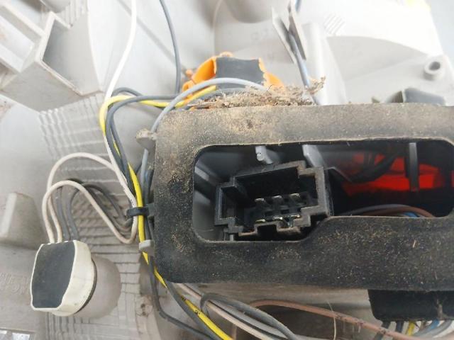 5E9945096 VAG Piloto trasero derecho  en stock Huelva