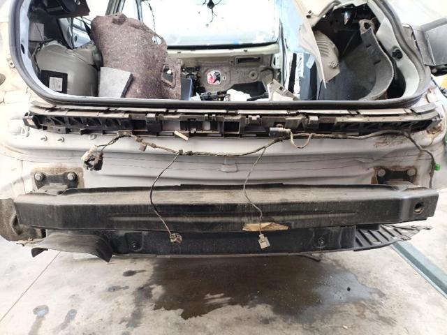 Refuerzo parachoque trasero 5F0807305 VAG