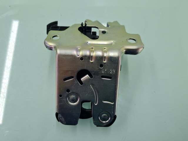 VAG 5F0827505 Cerradura de maletero comprar Barcelona