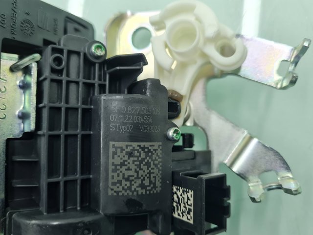 5F0827505 Cerradura de tapa de maletero  disponible Málaga
