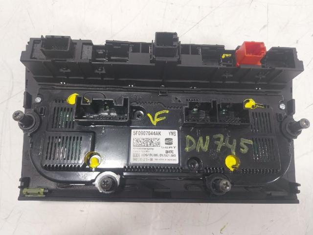 VAG 5F0907044AKYMS Unidad de control aire acondicionado  en stock Valencia