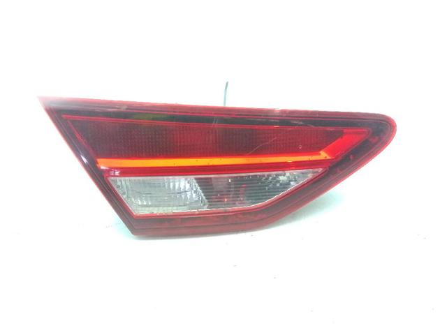 5F0945093D Piloto trasero interior izquierdo  en stock Castellón