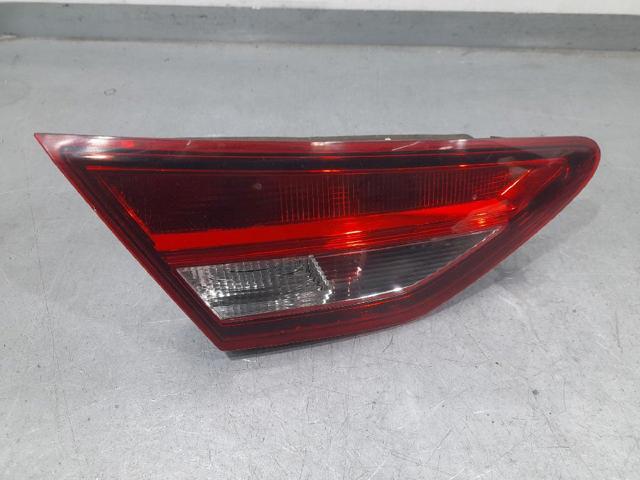 5F0945093D Piloto trasero interior izquierdo  disponible Utrera
