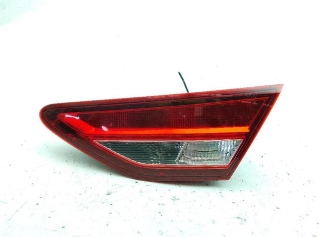 5F0945094L Piloto trasero interior derecho  en stock Sabadell