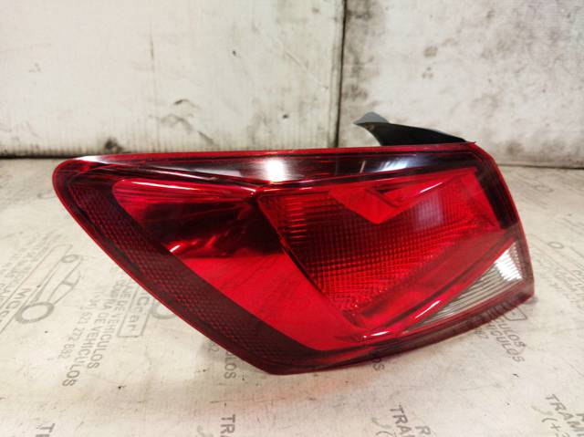 VAG 5F0945095B Piloto trasero exterior izquierdo  disponible Lugo
