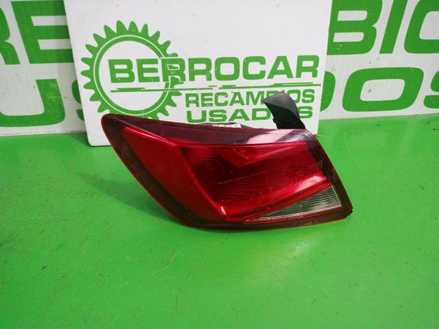 VAG 5F0945095B Piloto trasero exterior izquierdo comprar Barcelona
