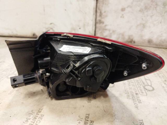 5F0945095B Piloto trasero exterior izquierdo  en stock Granada