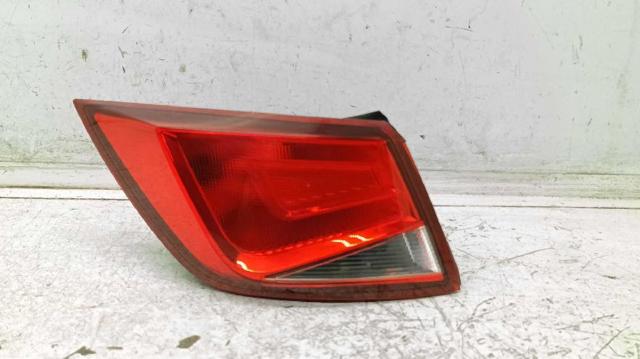 VAG 5F0945095D Piloto trasero exterior izquierdo  en stock Valencia